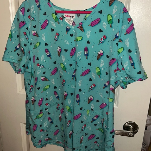 Scrub Tops - Picture 2 of 3